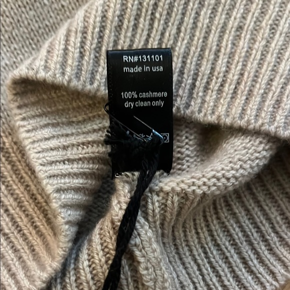 NWT M.I.L.A. 100% Cashmere Beige Knit Beanie Winter Hat Luxury Made USA - Picture 4 of 6